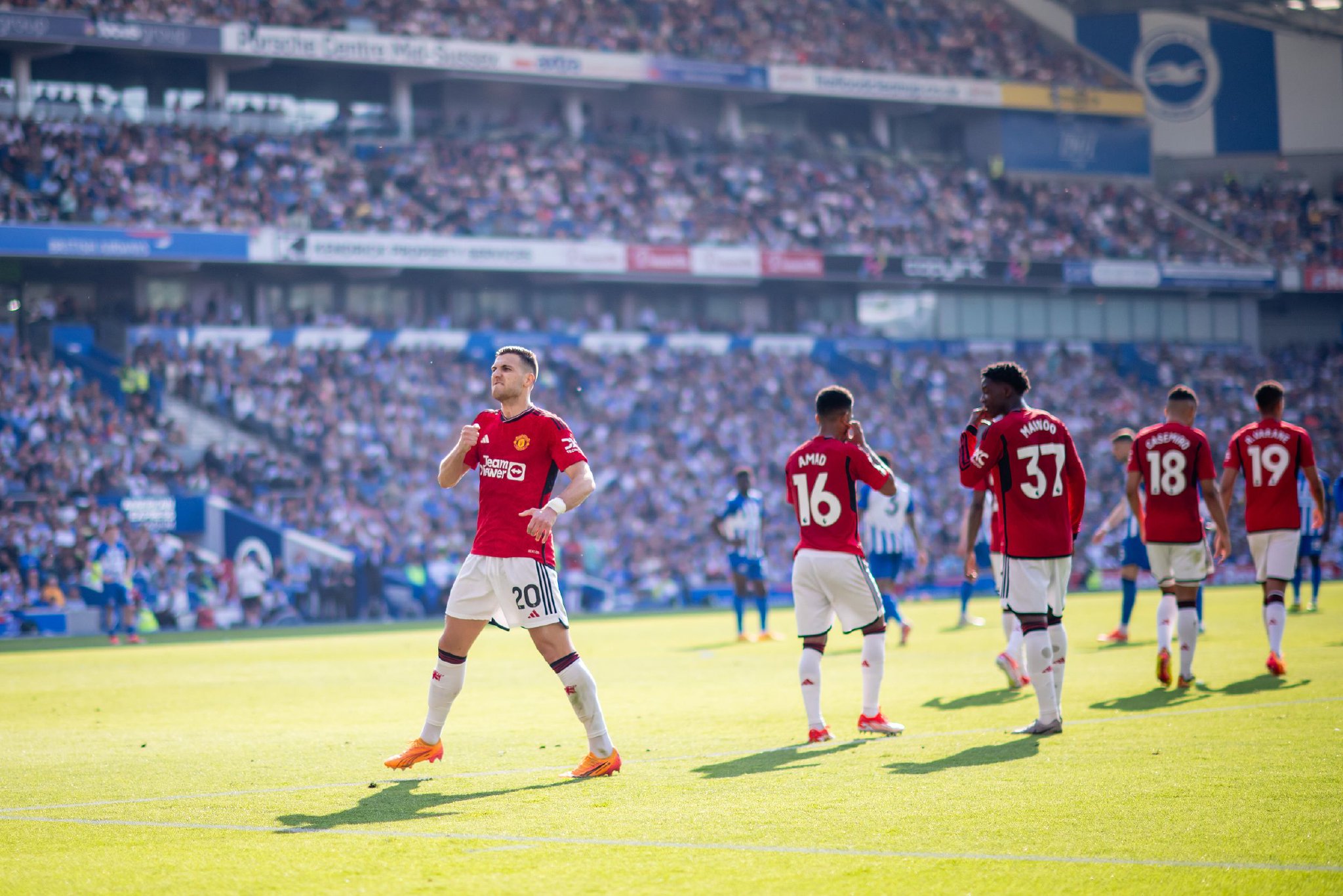 山体结构承 山体结构承