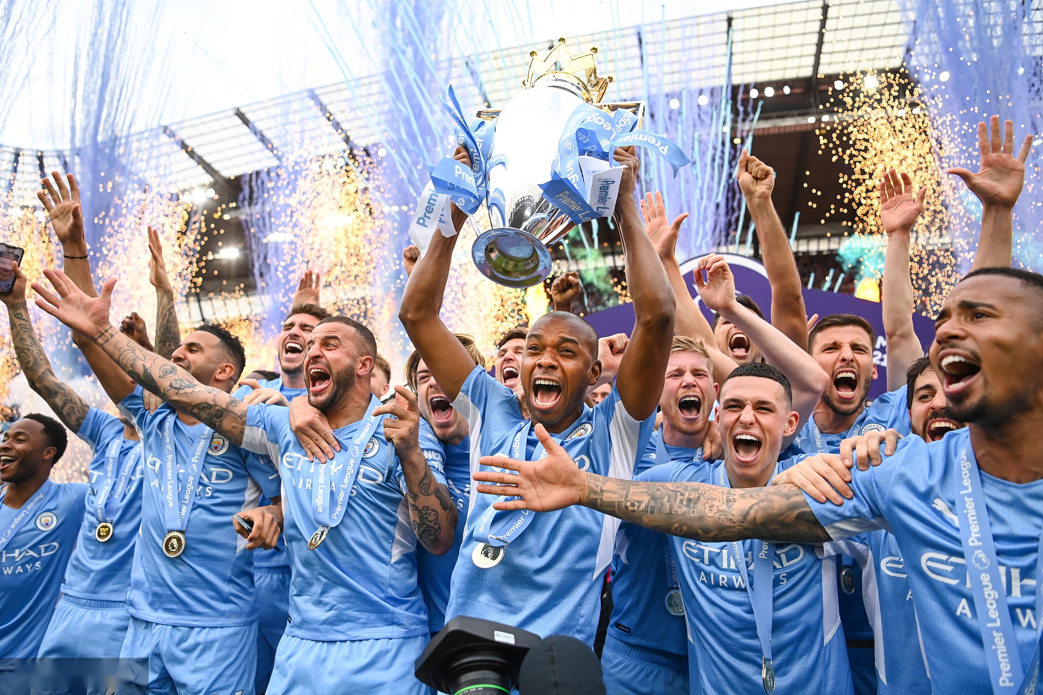 卡利亚里与 卡利亚里与